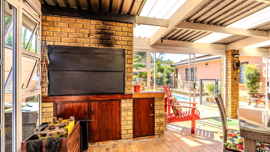 4 Bedroom Property for Sale in Morgenster Heights Western Cape